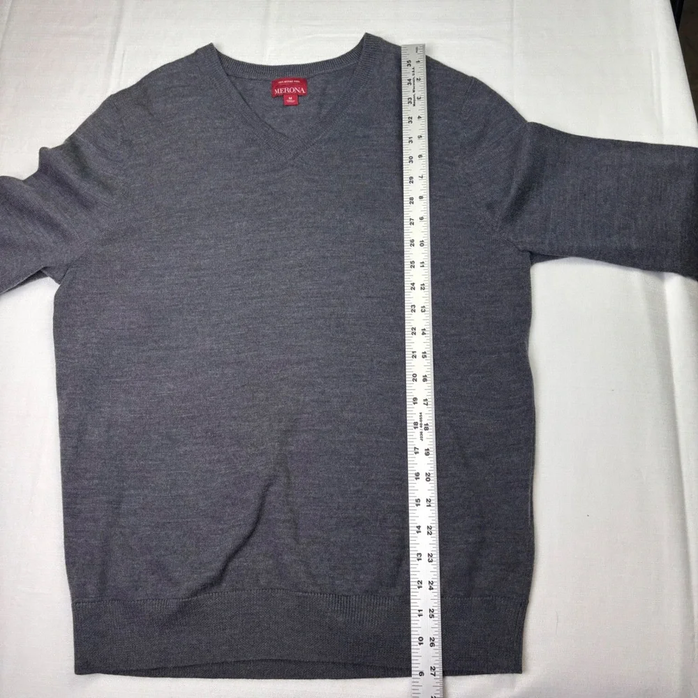 Vintage Merona Mens V Neck Sweater Medium Gray 100% Merino Wool‎  Classic Preppy